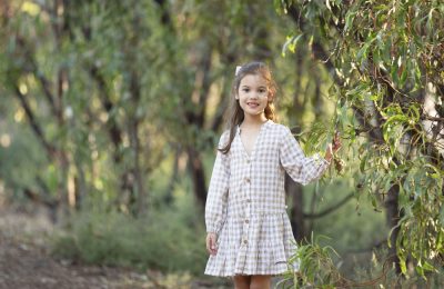 little_girl_having_photos_at_a_park